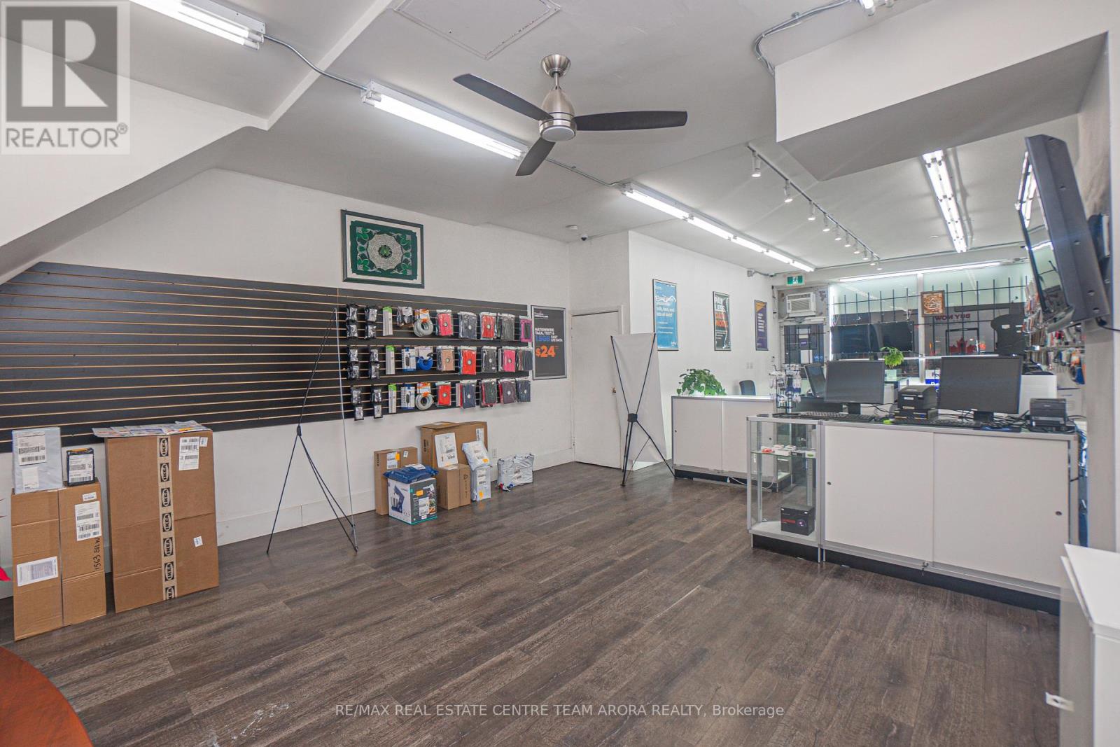 1563 Eglinton Avenue W, Toronto (Oakwood Village), Ontario  M6E 2G9 - Photo 5 - C11969714