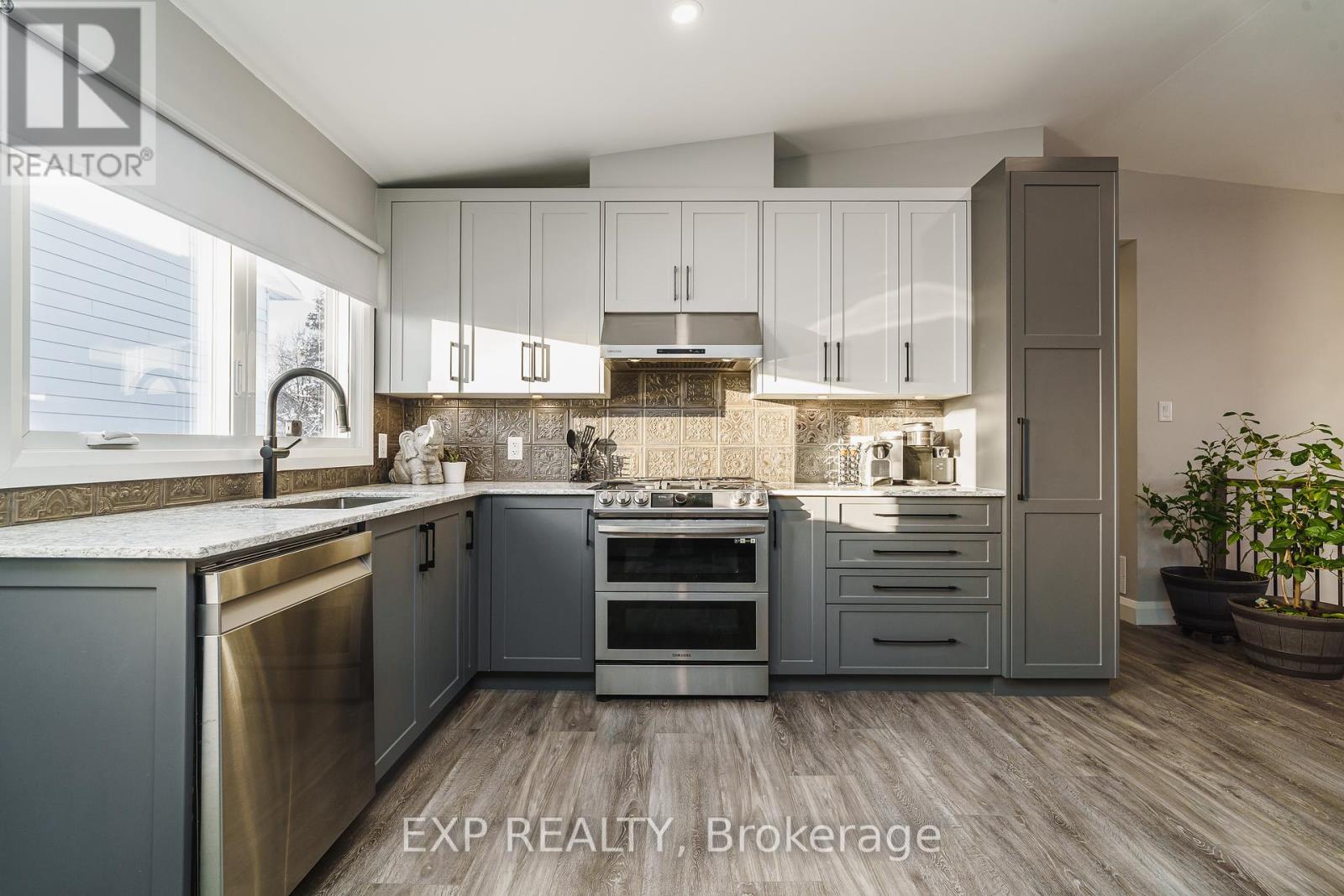 Property at 1885 ARIZONA AVENUE image 4