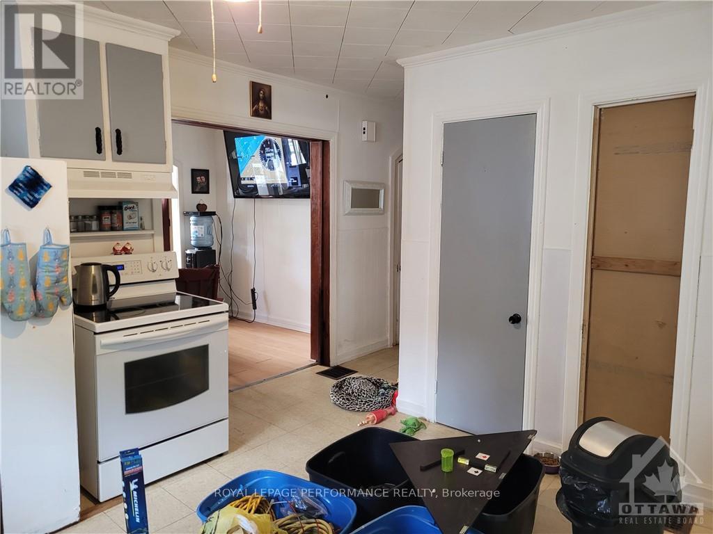 385-387 Regent Street, Hawkesbury, Ontario  K6A 1G1 - Photo 4 - X9515951