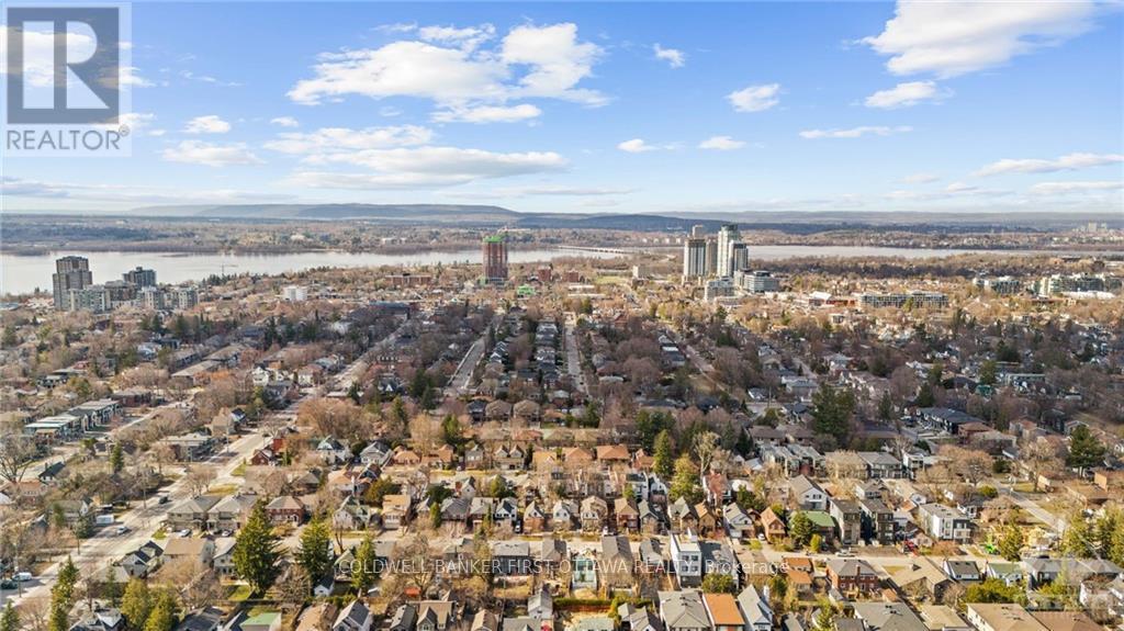 Property at 298 DUNCAIRN AVENUE image 3
