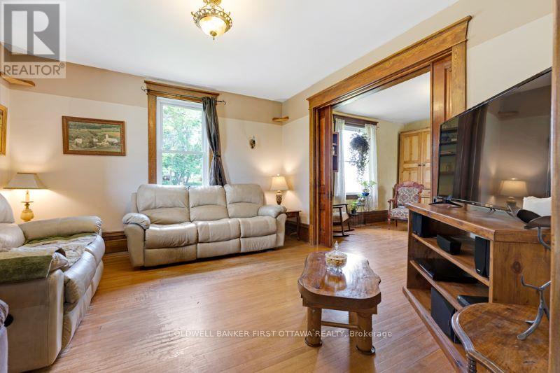 195 Montgomery Road, Drummond/north Elmsley, Ontario  K0G 1K0 - Photo 10 - X11961556
