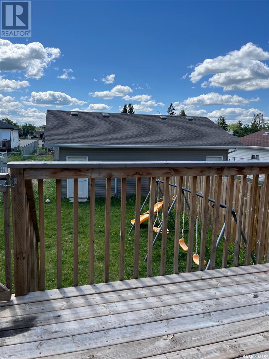 833 & 835 5th Street E, Prince Albert, Saskatchewan  S6V 6N1 - Photo 7 - SK995774