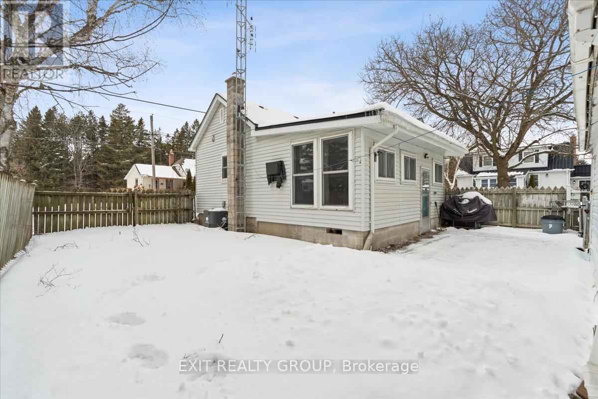 37 Bruce St Street, Quinte West, Ontario  K0K 2C0 - Photo 17 - X11969967