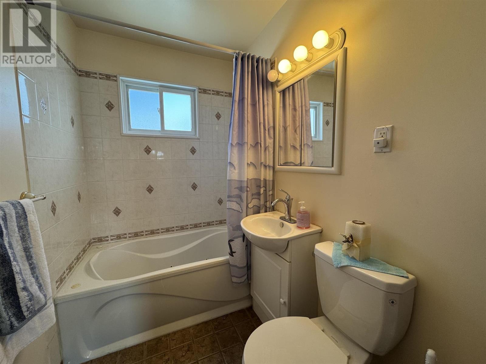 21 Heron Dr, Manitouwadge, Ontario  P0T 2C0 - Photo 19 - TB250281