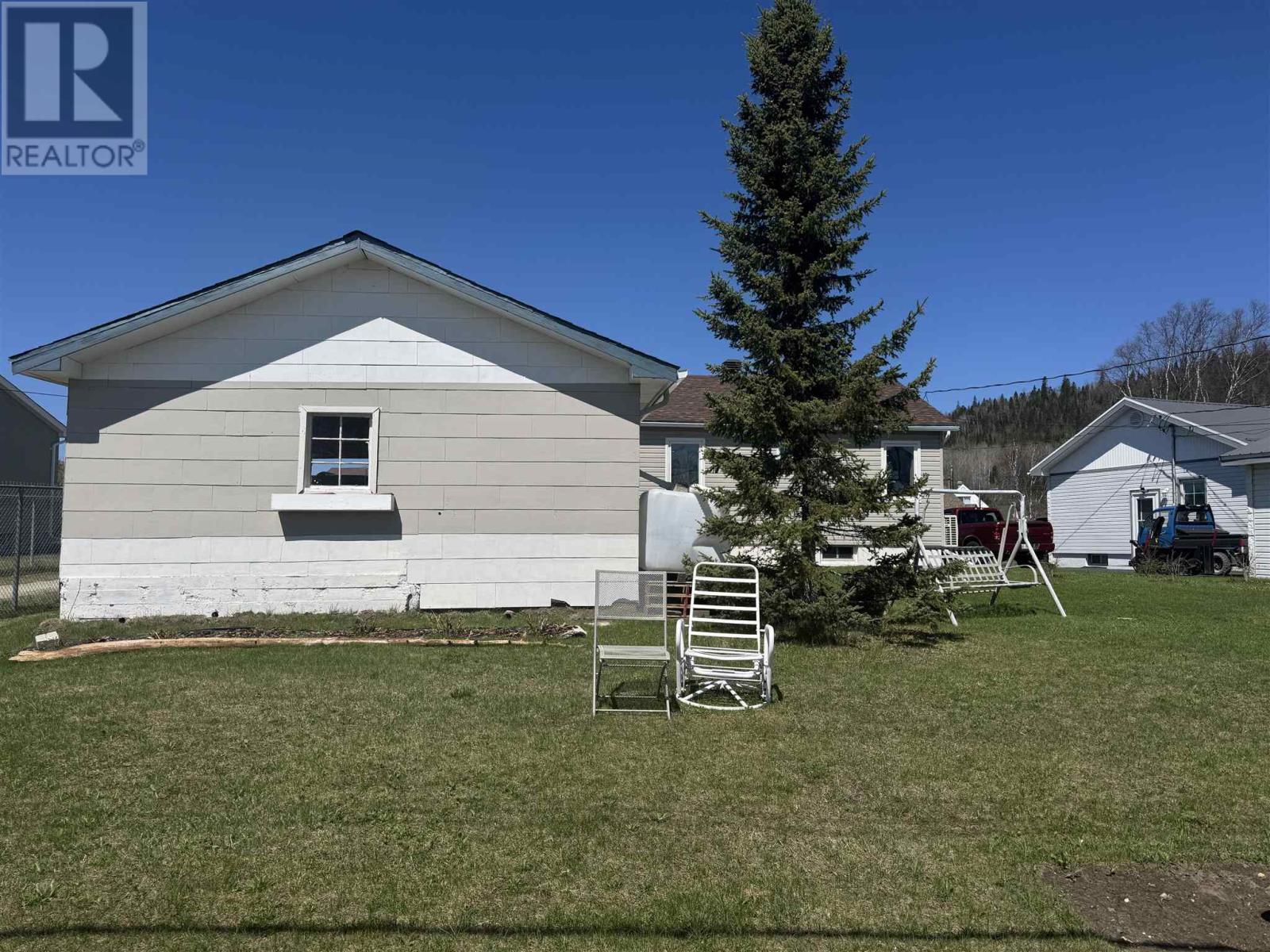 21 Heron Dr, Manitouwadge, Ontario  P0T 2C0 - Photo 4 - TB250281