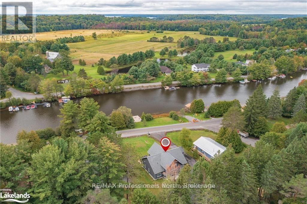 379 Santas Village Road W, Bracebridge, Ontario  P1H 1W8 - Photo 3 - X11969956