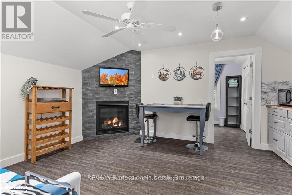 379 Santas Village Road W, Bracebridge, Ontario  P1H 1W8 - Photo 33 - X11969956
