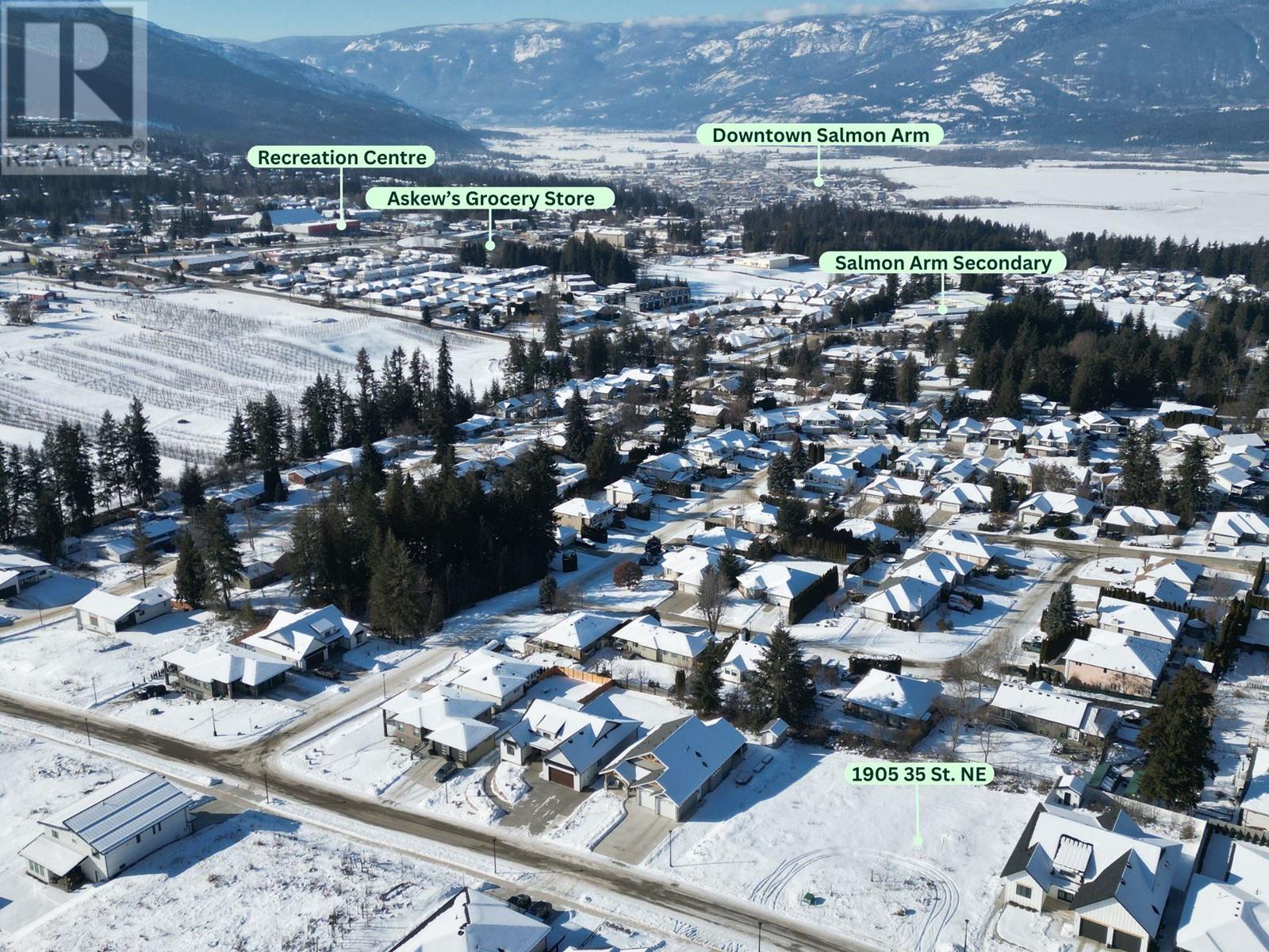1905 35 Street Ne, Salmon Arm, British Columbia  V1E 1M9 - Photo 7 - 10335207