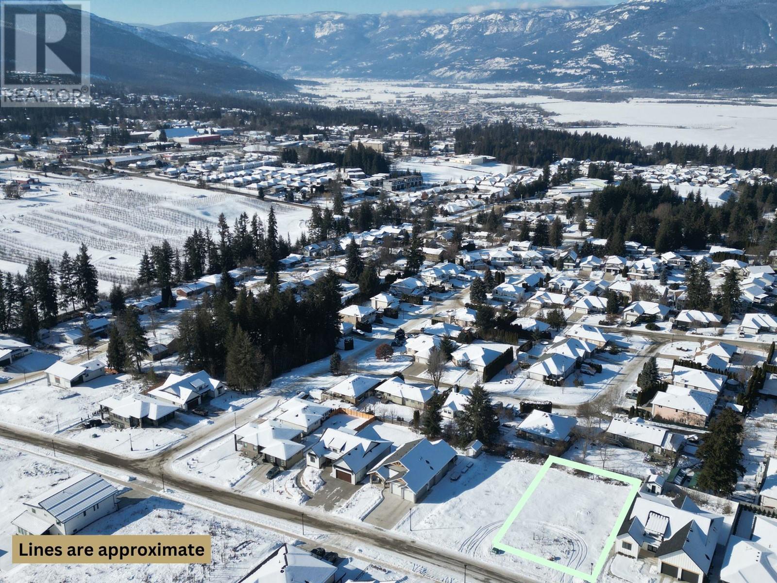 1905 35 Street Ne, Salmon Arm, British Columbia  V1E 1M9 - Photo 8 - 10335207
