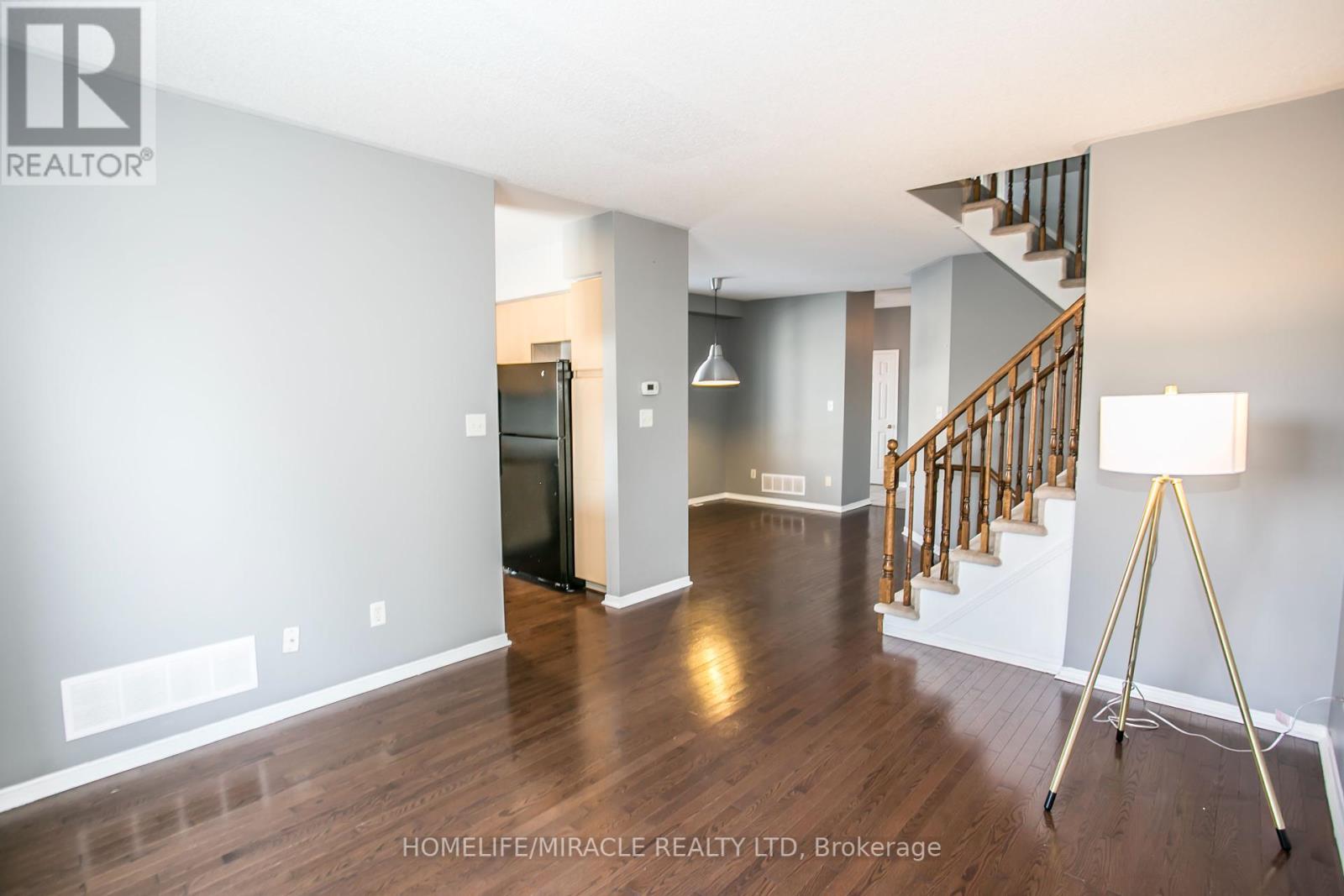 45 - 1244 Parkwest Place, Mississauga, Ontario  L5E 3K2 - Photo 6 - W11969936