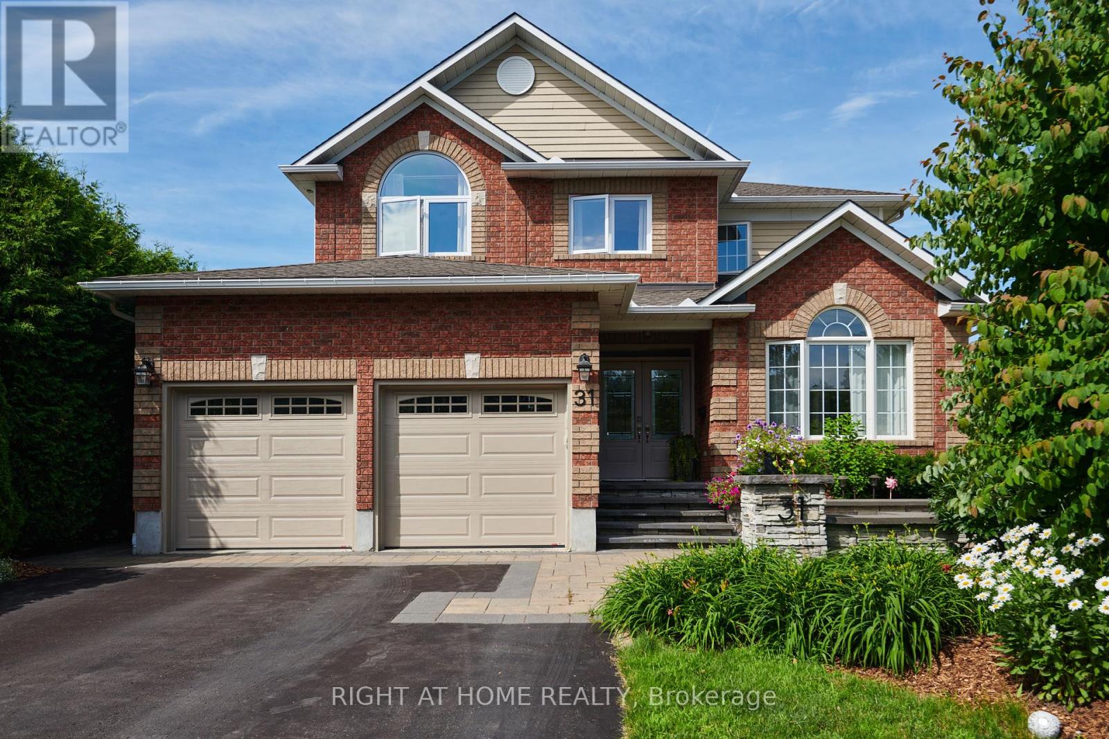 31 FORILLON CRESCENT, Ottawa, Ontario