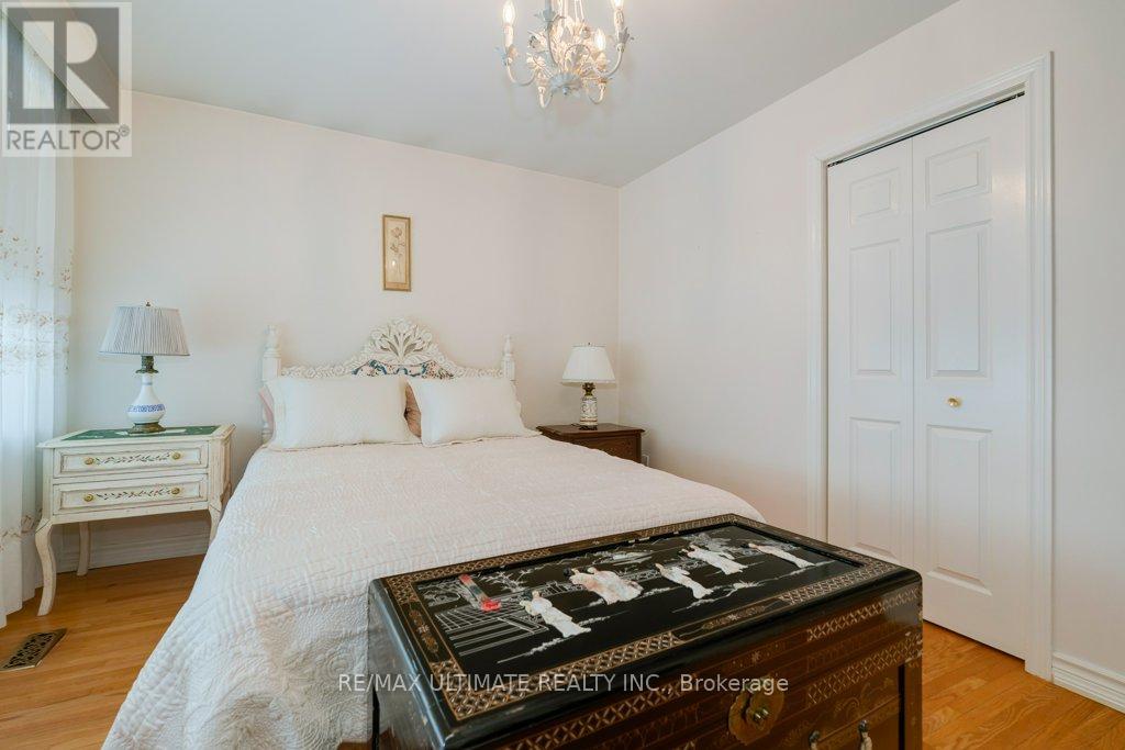 68 Caledonia Road, Toronto, Ontario  M6E 4S6 - Photo 15 - W11969959