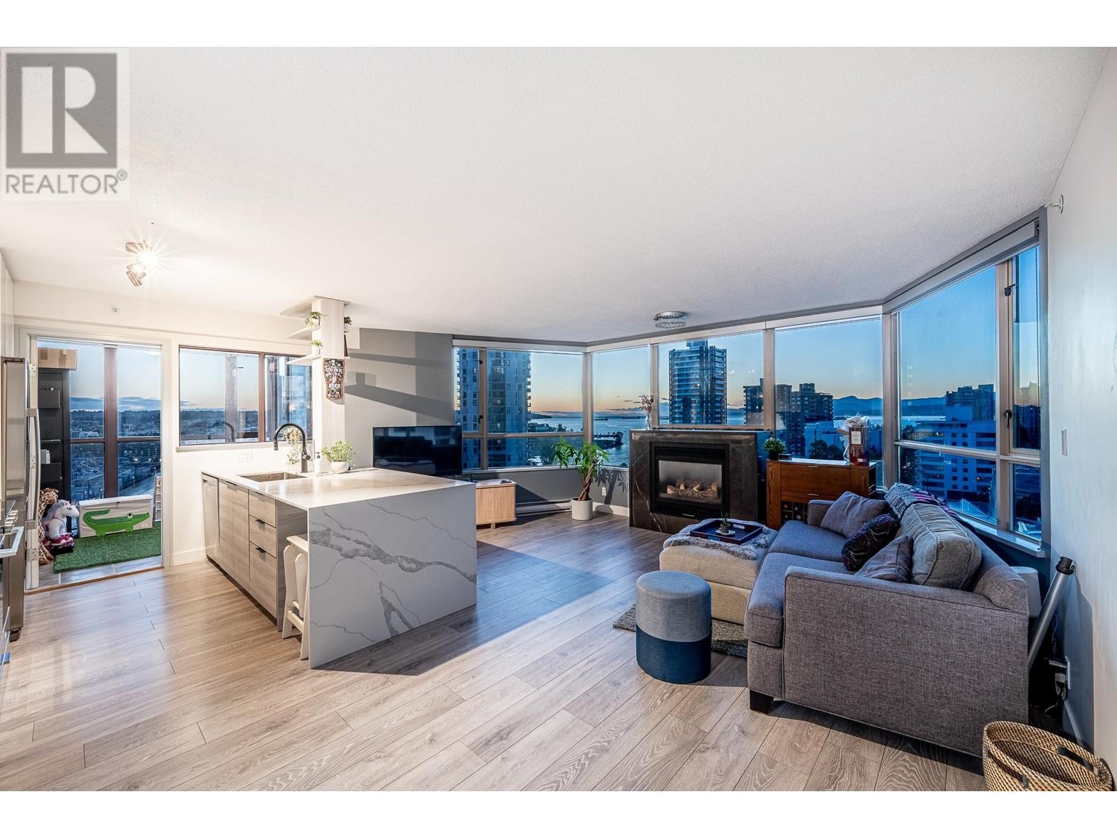 Listing Picture 10 of 29 : 1205 1003 PACIFIC STREET, Vancouver / 溫哥華 - 魯藝地產 Yvonne Lu Group - MLS Medallion Club Member