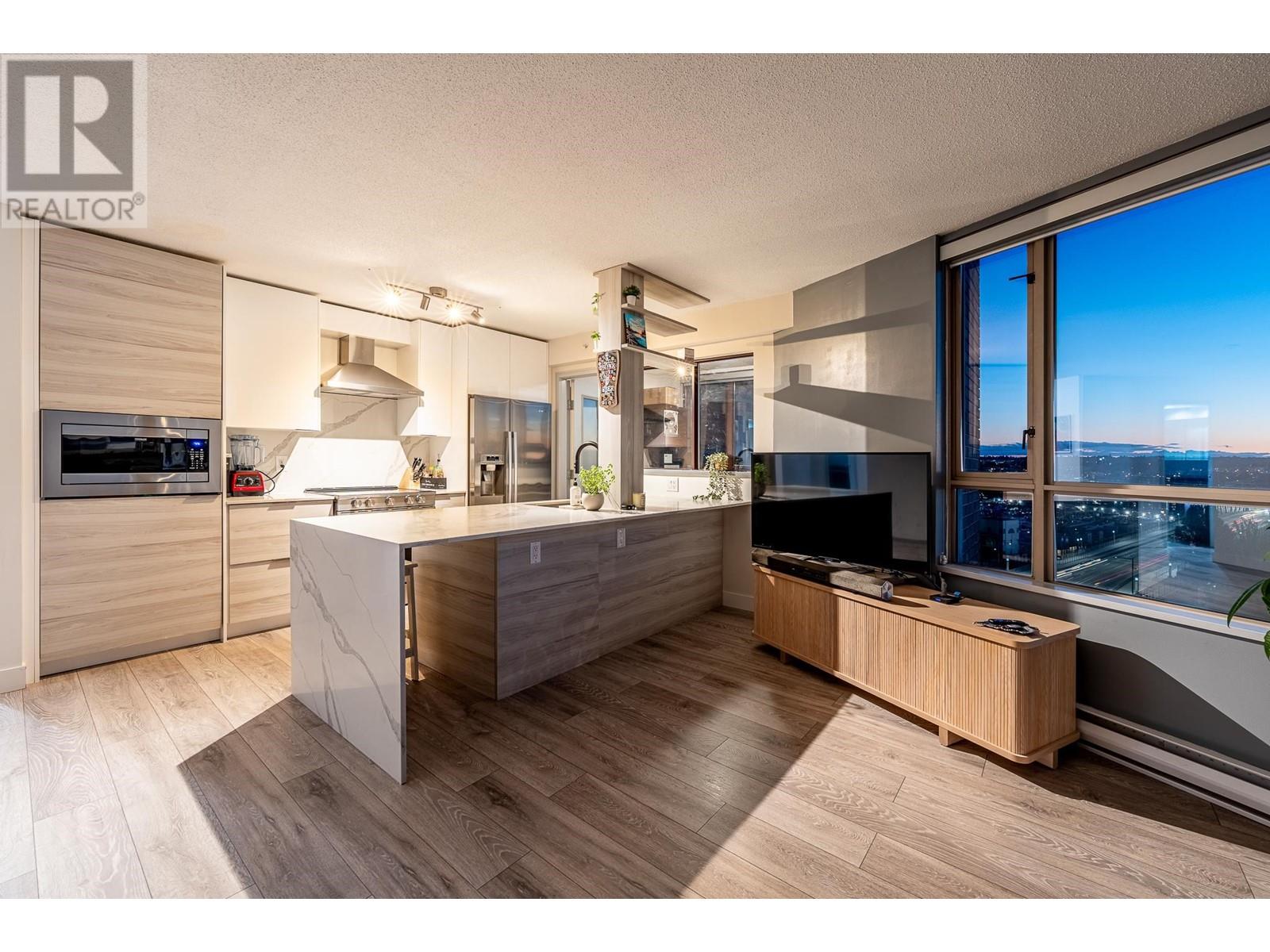 Listing Picture 11 of 29 : 1205 1003 PACIFIC STREET, Vancouver / 溫哥華 - 魯藝地產 Yvonne Lu Group - MLS Medallion Club Member