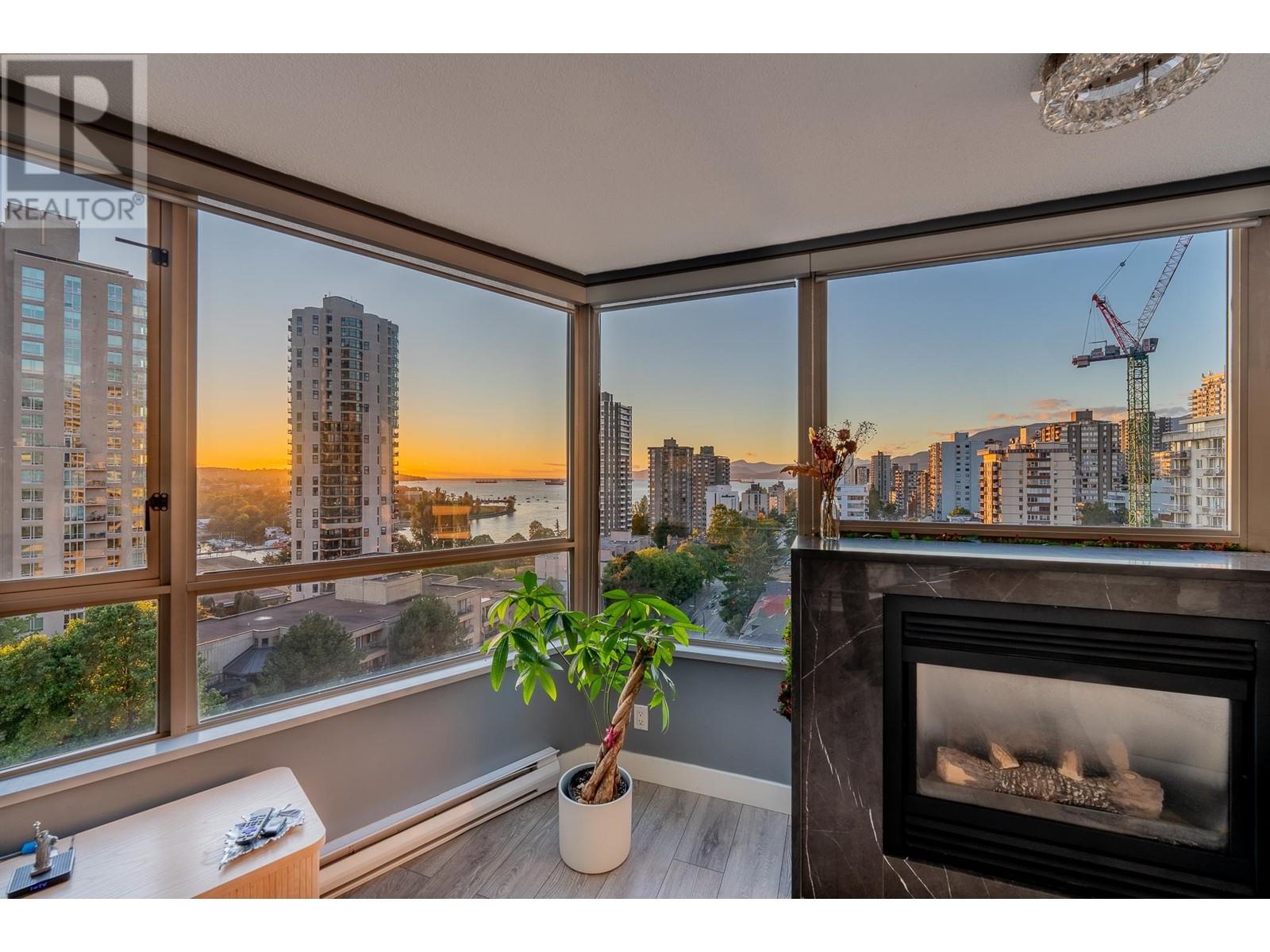 Listing Picture 5 of 29 : 1205 1003 PACIFIC STREET, Vancouver / 溫哥華 - 魯藝地產 Yvonne Lu Group - MLS Medallion Club Member