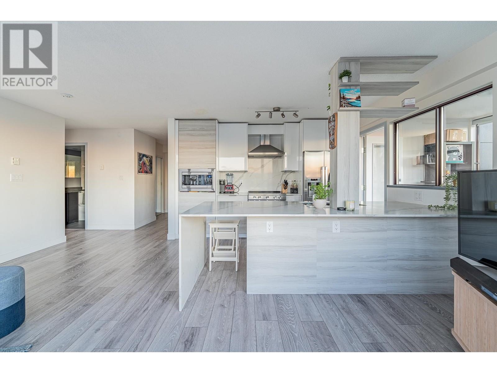 Listing Picture 7 of 29 : 1205 1003 PACIFIC STREET, Vancouver / 溫哥華 - 魯藝地產 Yvonne Lu Group - MLS Medallion Club Member