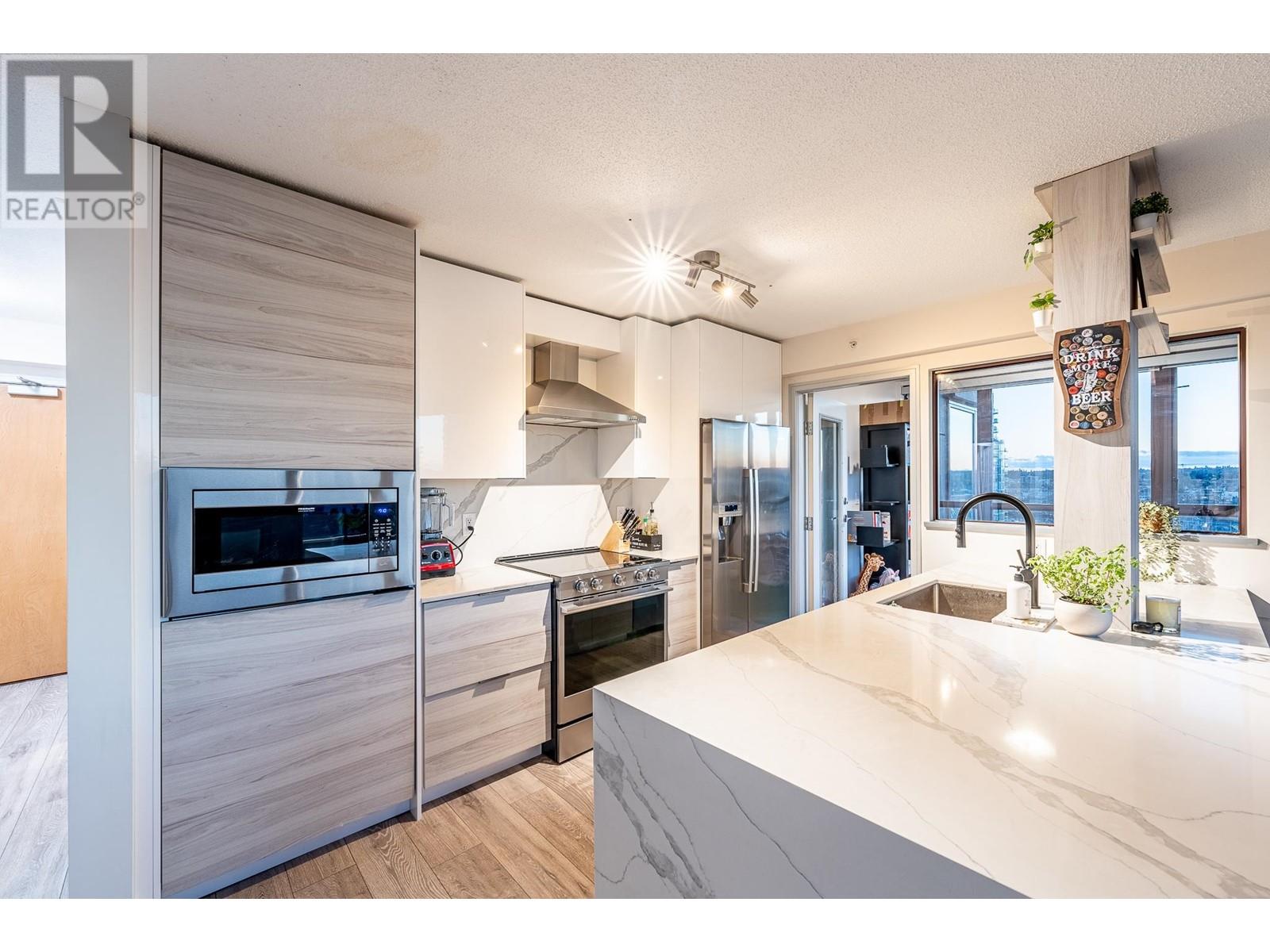 Listing Picture 8 of 29 : 1205 1003 PACIFIC STREET, Vancouver / 溫哥華 - 魯藝地產 Yvonne Lu Group - MLS Medallion Club Member