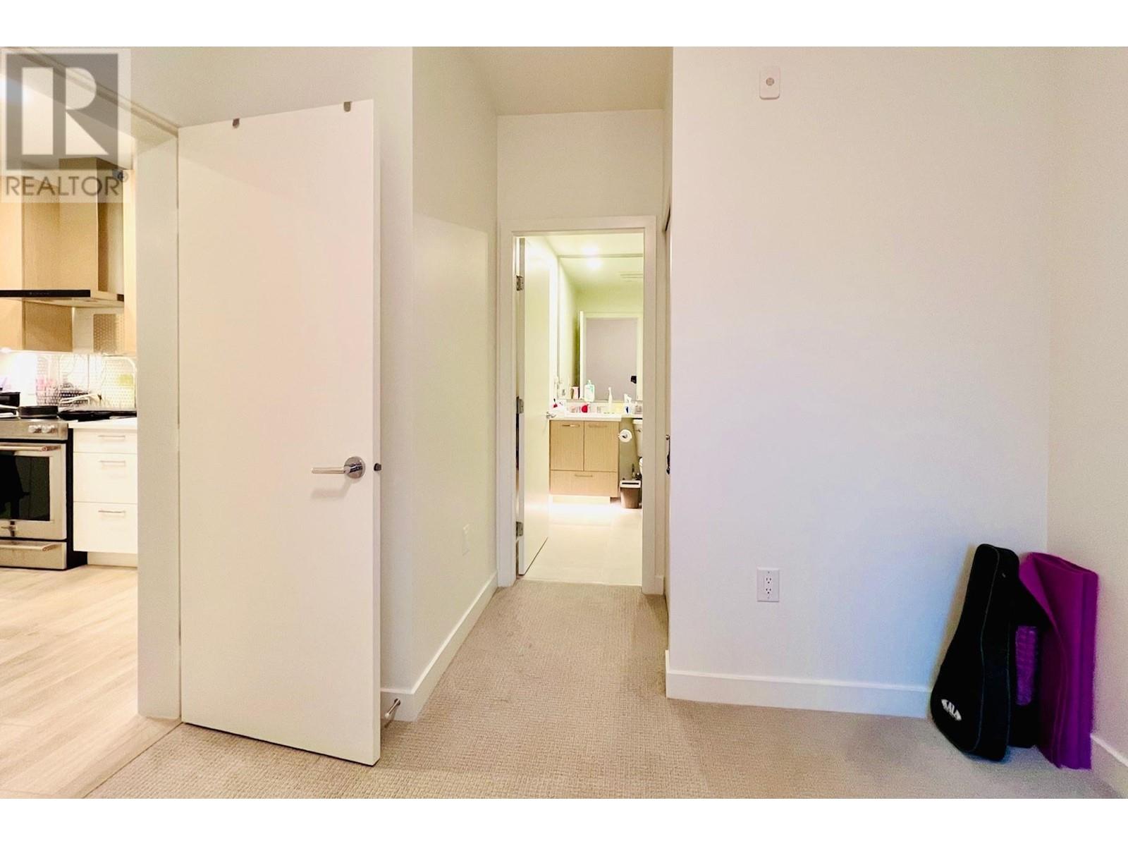 209 7588 16th Street, Burnaby, British Columbia  V3N 0H8 - Photo 14 - R2966238