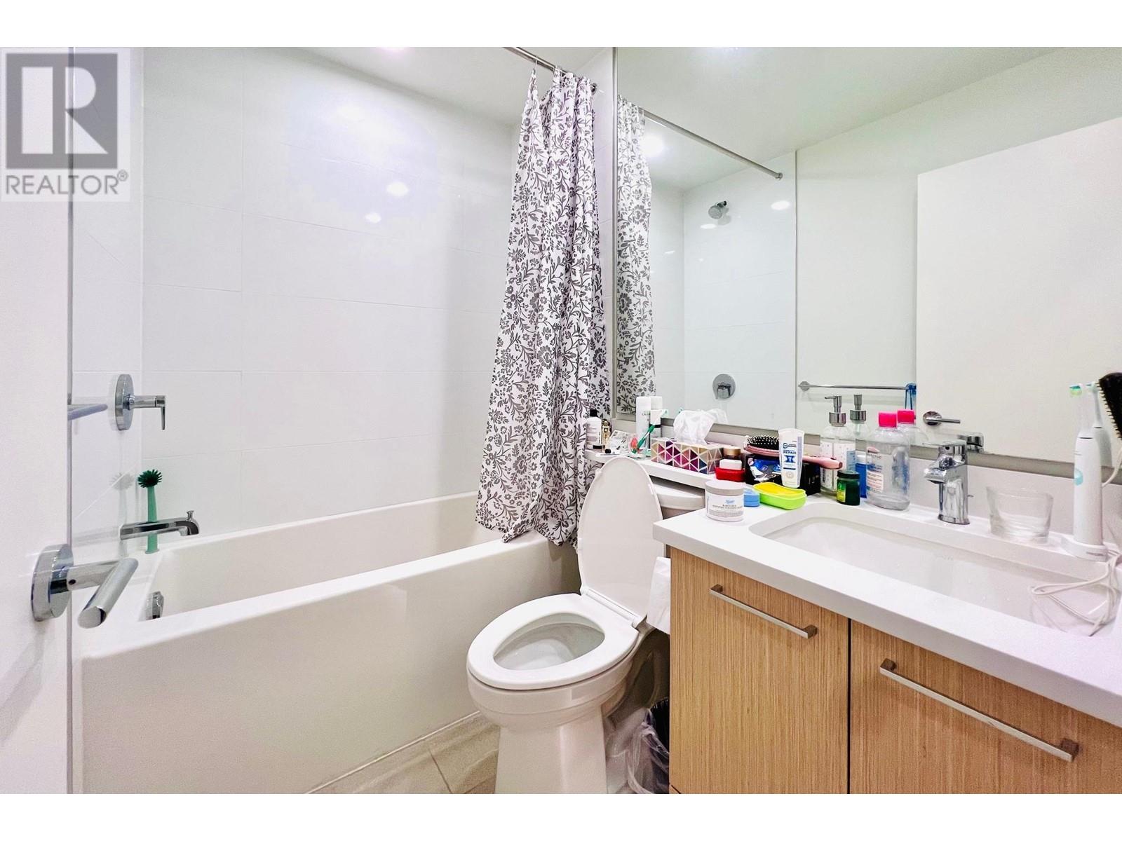 209 7588 16th Street, Burnaby, British Columbia  V3N 0H8 - Photo 17 - R2966238