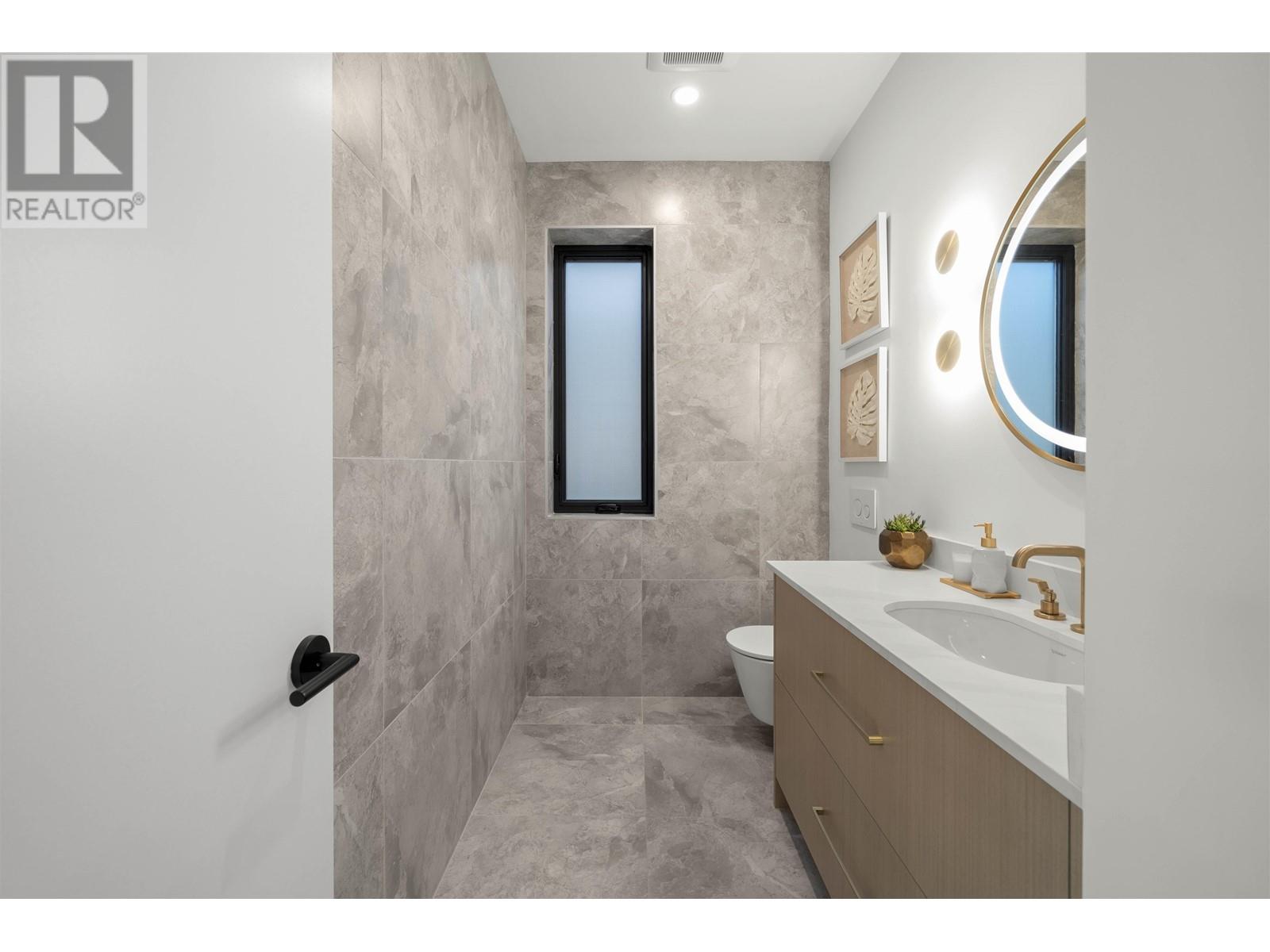 Listing Picture 14 of 40 : 3249 W 33RD AVENUE, Vancouver / 溫哥華 - 魯藝地產 Yvonne Lu Group - MLS Medallion Club Member