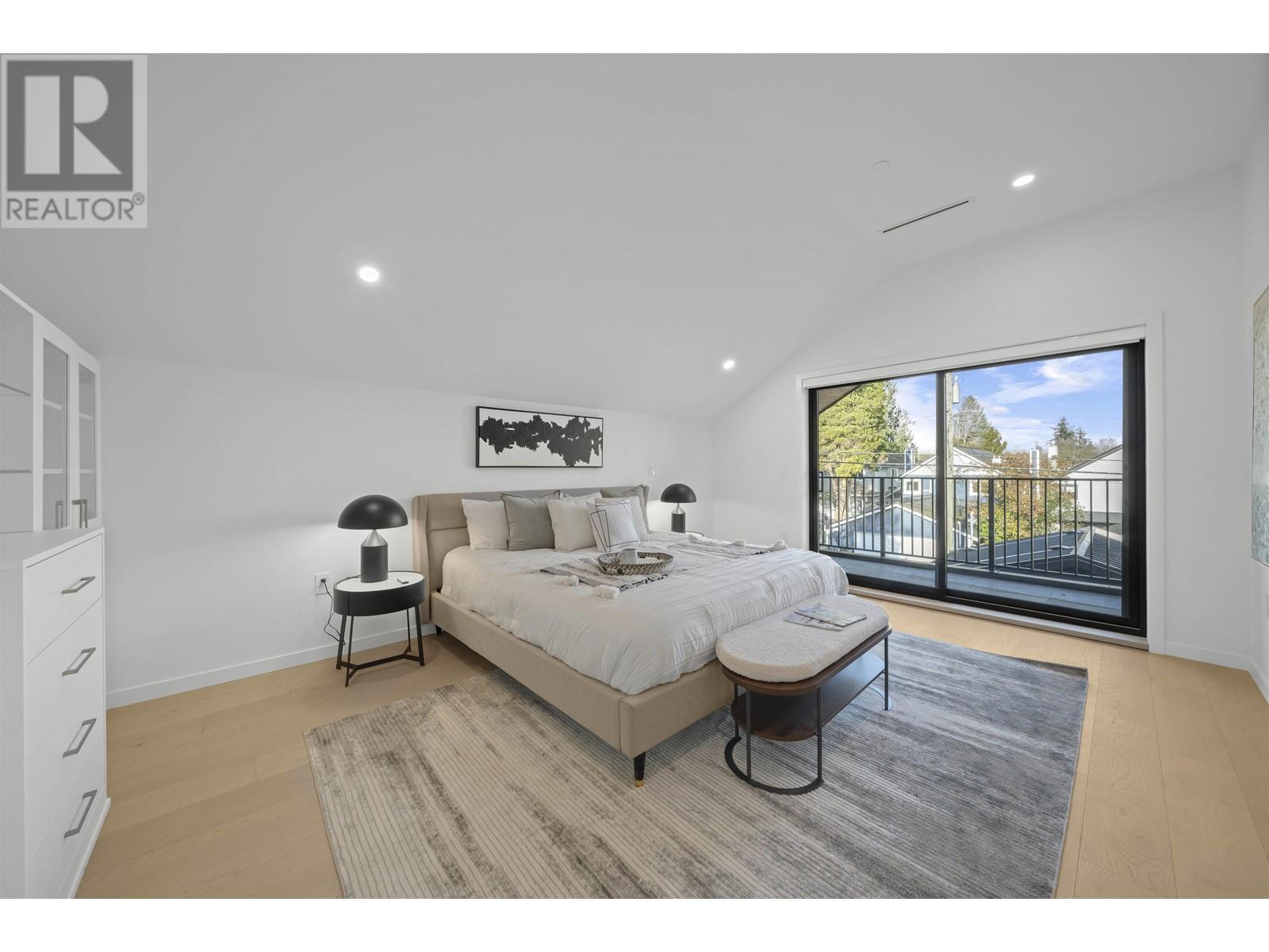 Listing Picture 18 of 40 : 3249 W 33RD AVENUE, Vancouver / 溫哥華 - 魯藝地產 Yvonne Lu Group - MLS Medallion Club Member