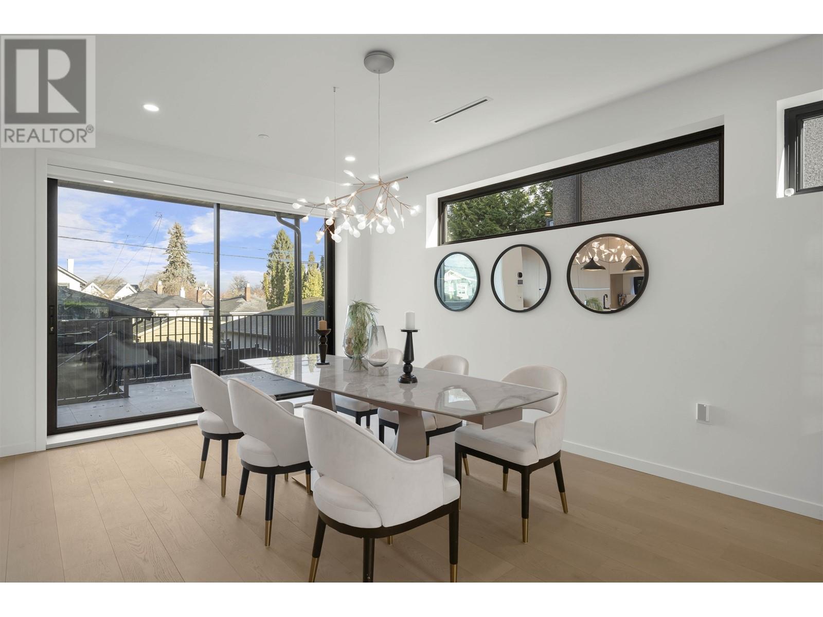 Listing Picture 4 of 40 : 3249 W 33RD AVENUE, Vancouver / 溫哥華 - 魯藝地產 Yvonne Lu Group - MLS Medallion Club Member