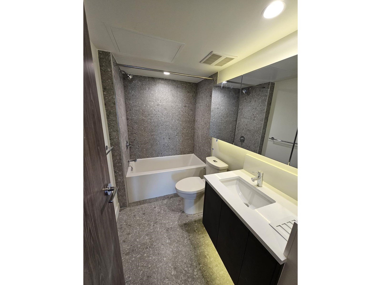 2604 10750 135a Street, Surrey, British Columbia  V3T 0V4 - Photo 10 - R2966259