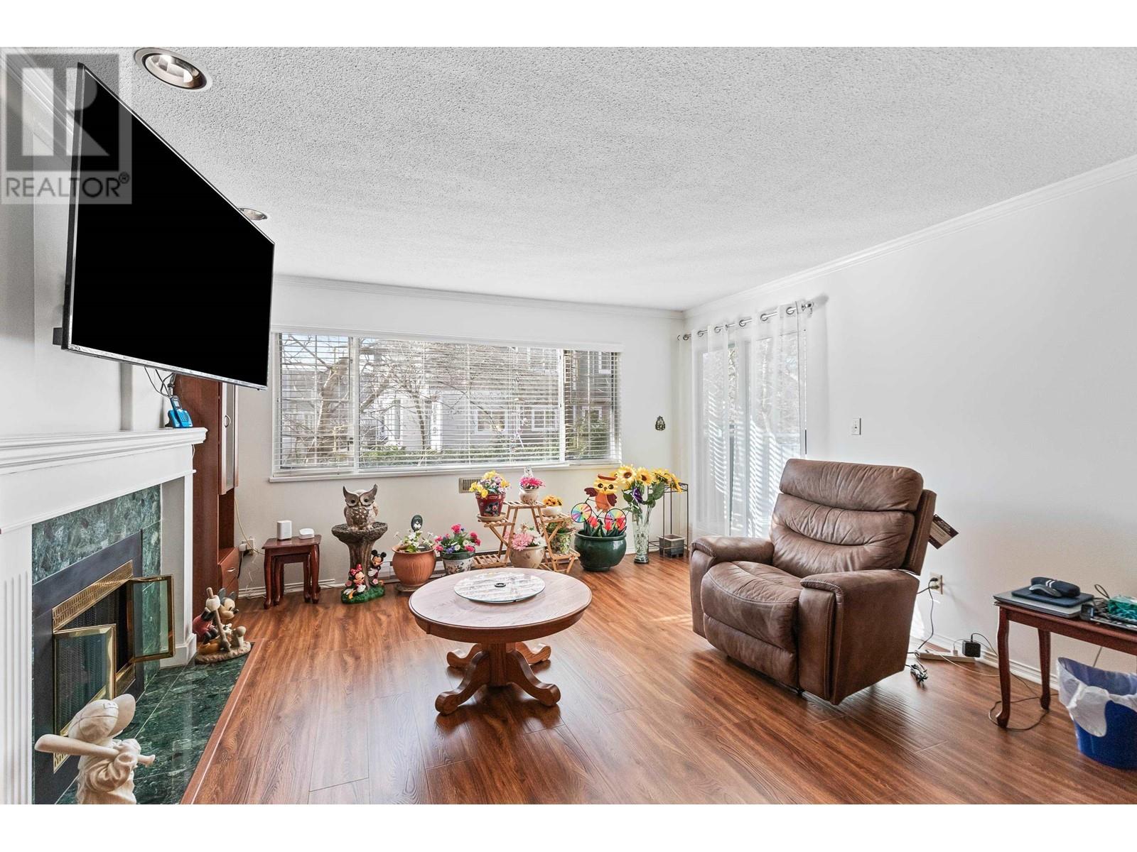 Listing Picture 9 of 38 : 103 8120 BENNETT ROAD, Richmond / 烈治文 - 魯藝地產 Yvonne Lu Group - MLS Medallion Club Member
