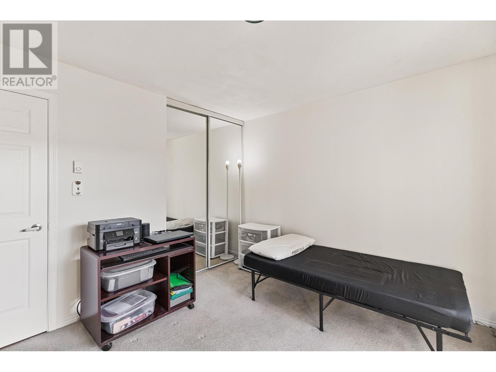 Listing Picture 23 of 38 : 103 8120 BENNETT ROAD, Richmond / 烈治文 - 魯藝地產 Yvonne Lu Group - MLS Medallion Club Member