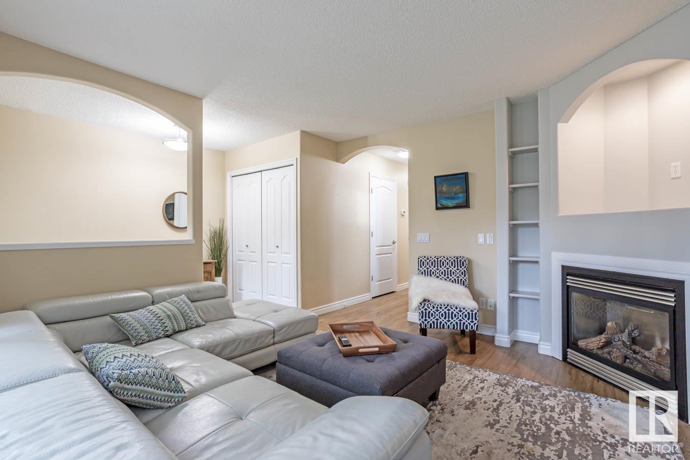 Property at 7547 80 AV NW image 4