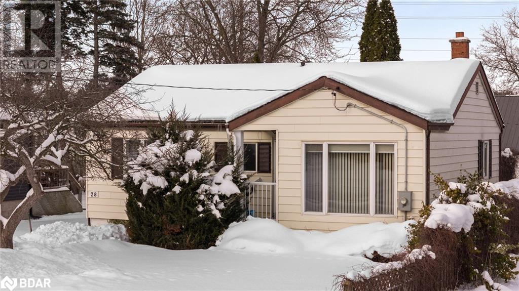 28 Adelaide Street, Barrie, Ontario  L4N 3T5 - Photo 2 - 40697914