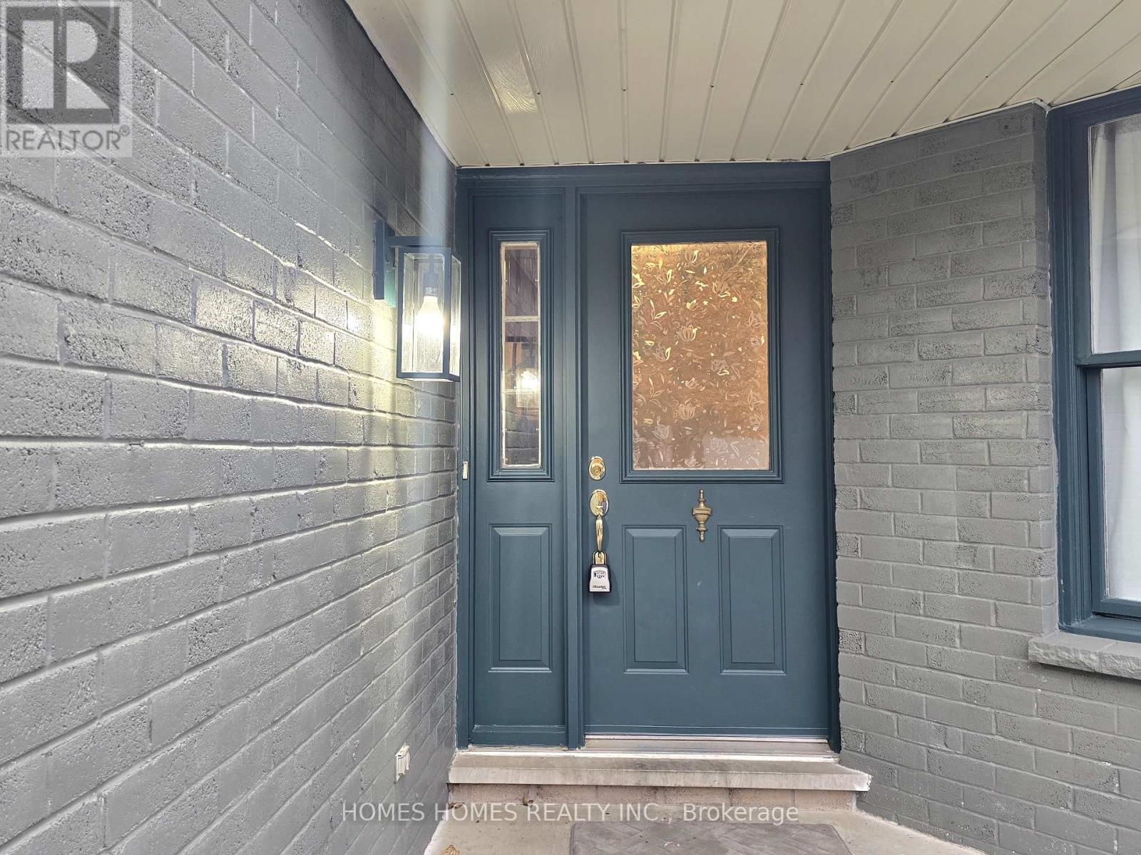 Property at 42 LAUREL STREET image 3