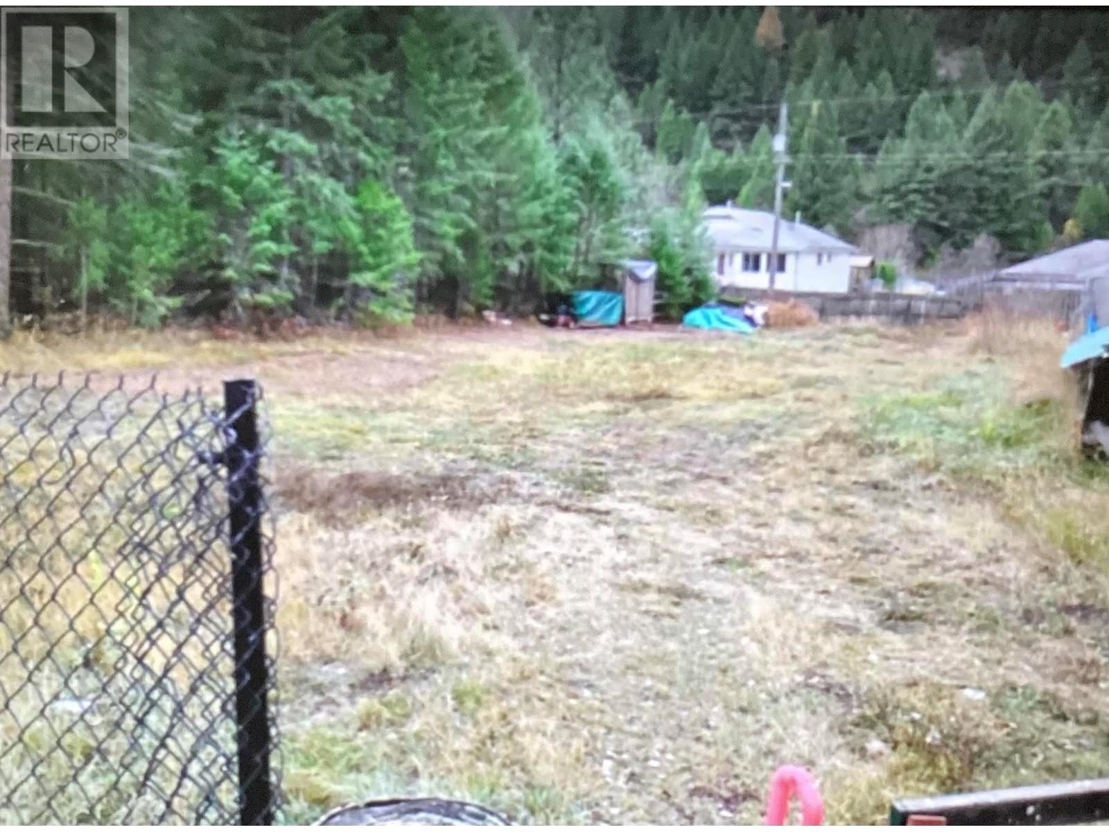835 Boundary Creek Lane, Greenwood, British Columbia  V0H 1J0 - Photo 7 - 10335235