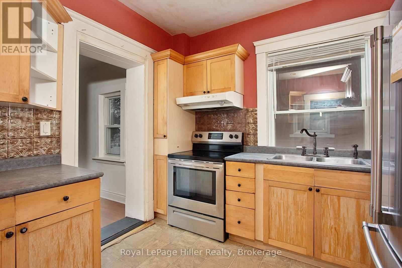 103 Mowat Street, Stratford, Ontario  N5A 2B8 - Photo 10 - X11970127