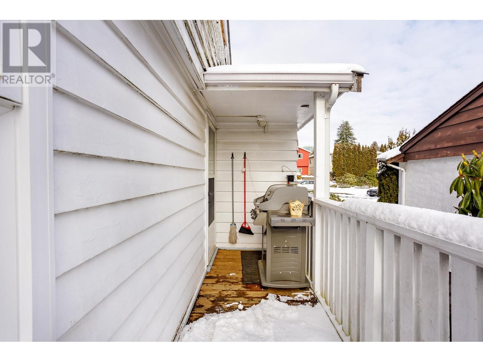 6430 Portland Street, Burnaby, British Columbia  V5E 1A2 - Photo 19 - R2964127