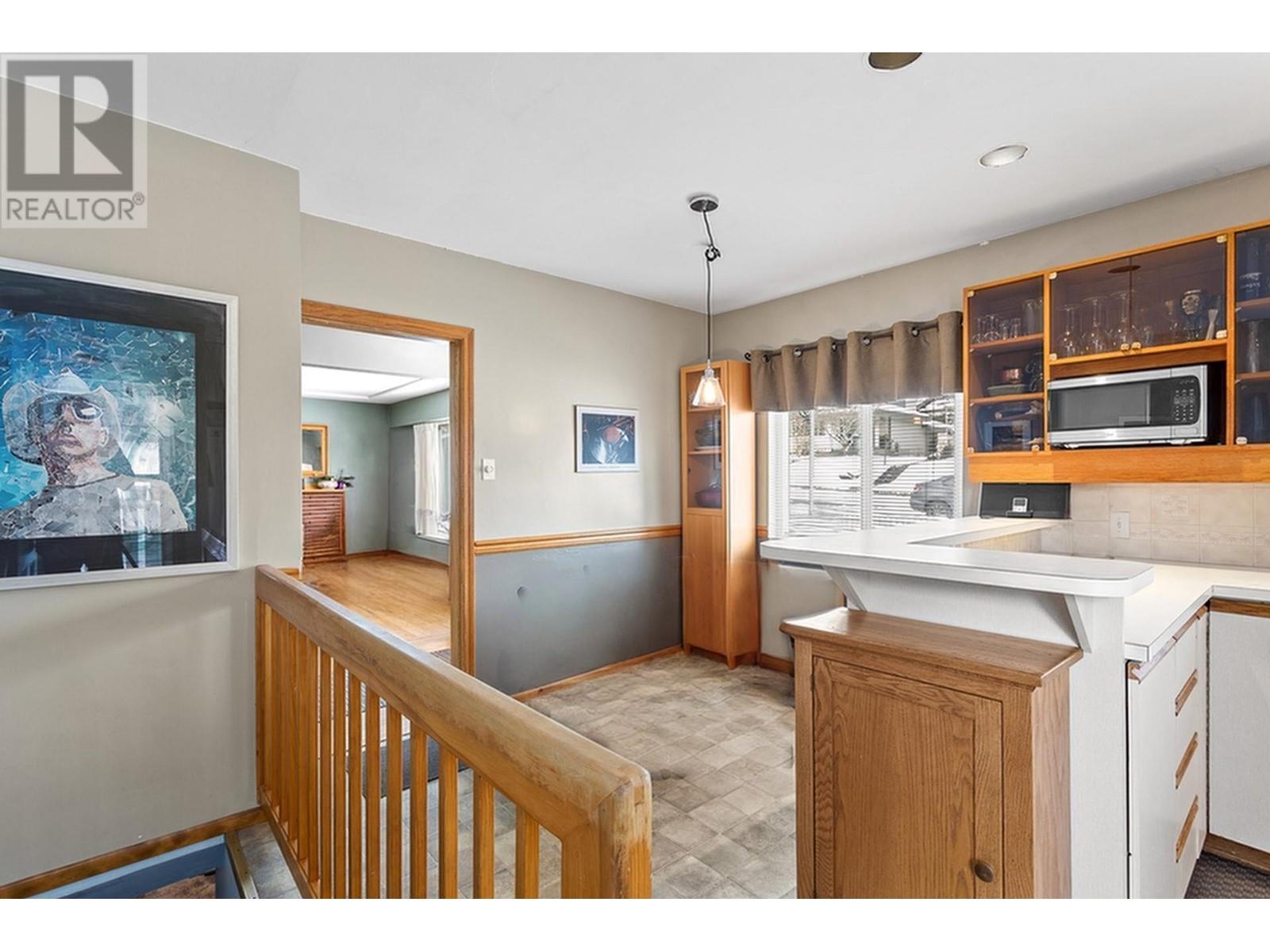 6430 Portland Street, Burnaby, British Columbia  V5E 1A2 - Photo 12 - R2964127