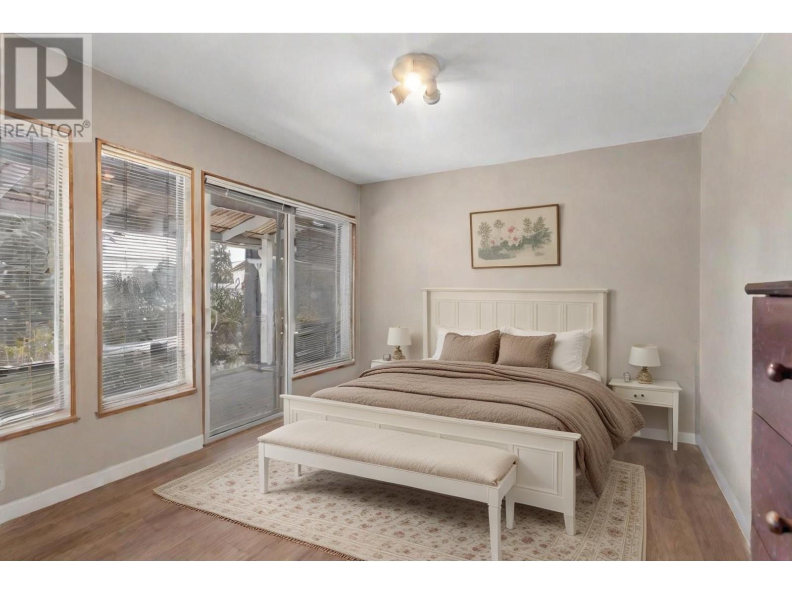 6430 Portland Street, Burnaby, British Columbia  V5E 1A2 - Photo 13 - R2964127