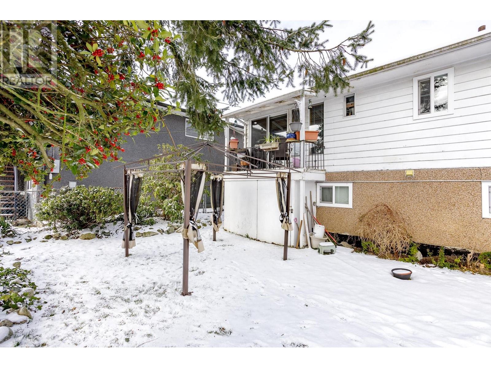 6430 Portland Street, Burnaby, British Columbia  V5E 1A2 - Photo 32 - R2964127