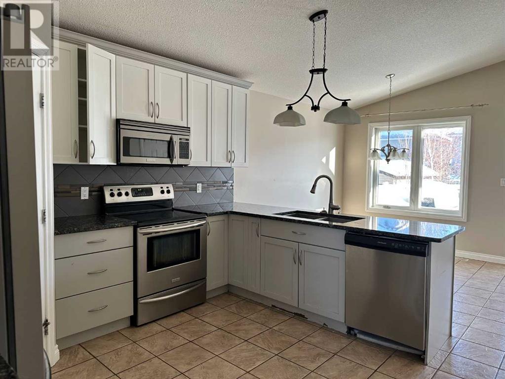 189 Elm Street, Fort Mcmurray, Alberta  T9K 0K1 - Photo 6 - A2194111