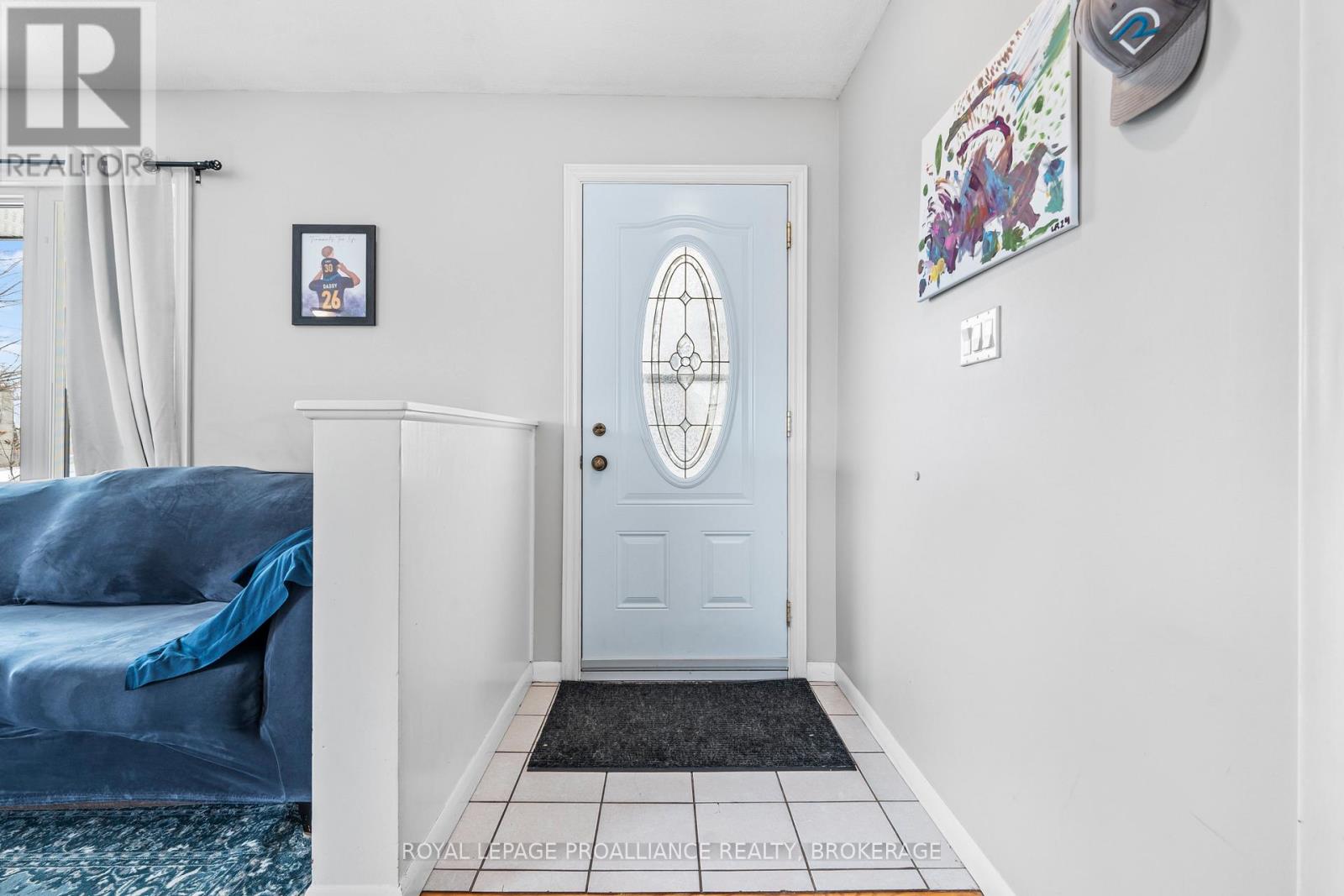 Property at 67 MANITOU CRESCENT W image 3