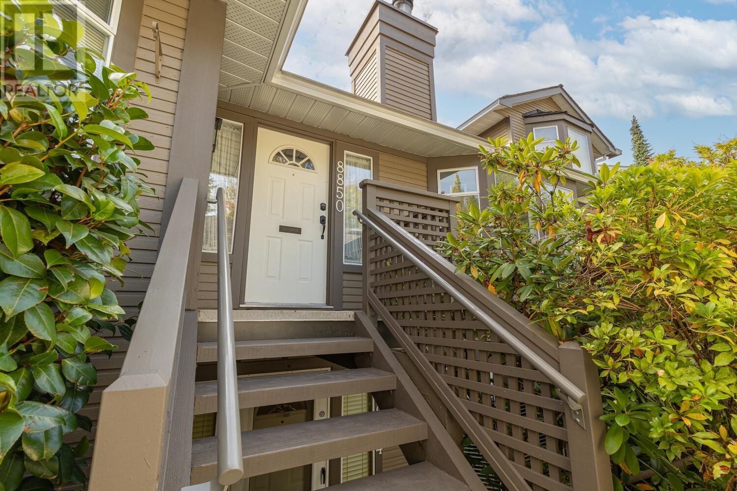 8850 LARKFIELD DRIVE, Burnaby