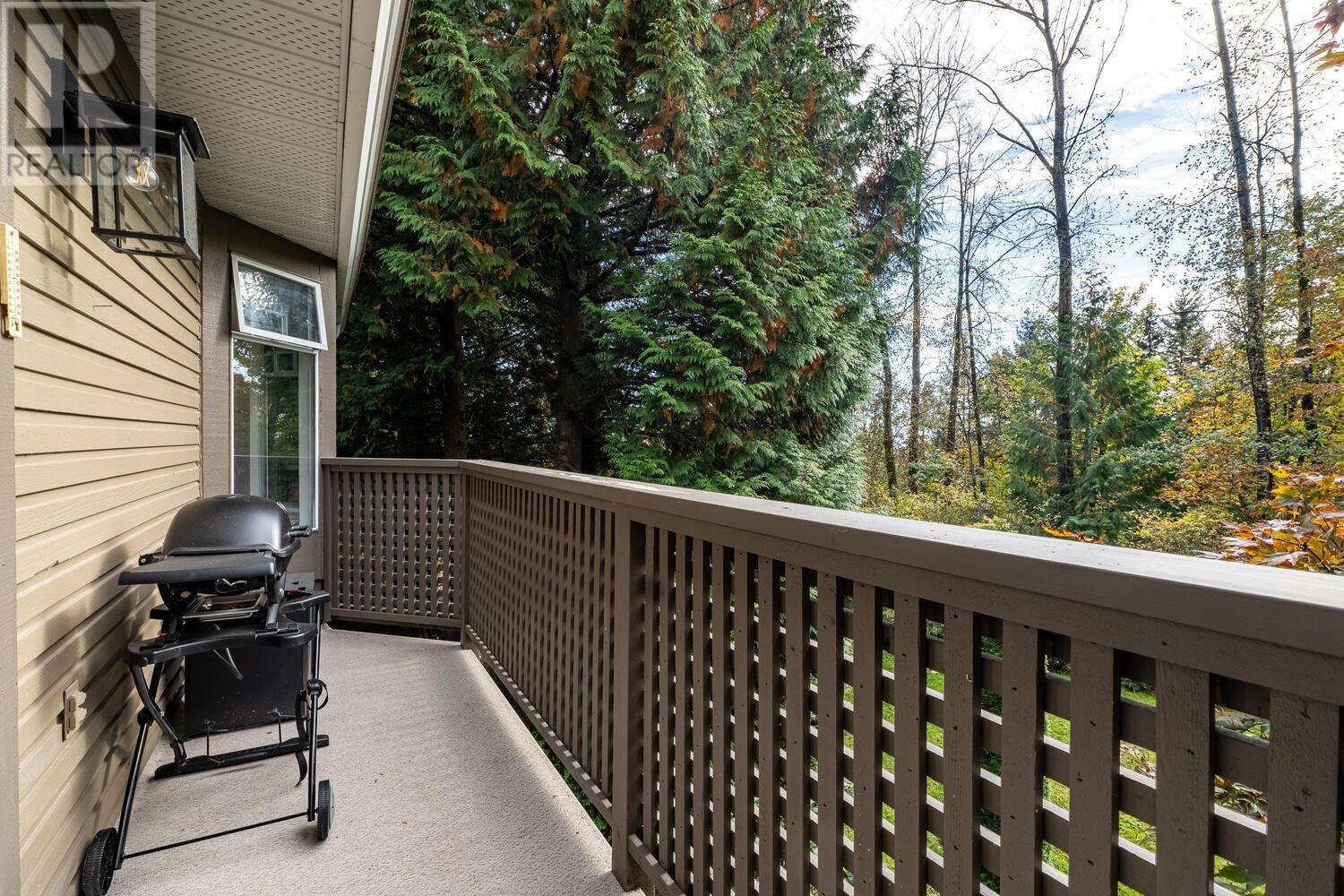 Listing Picture 7 of 24 : 8850 LARKFIELD DRIVE, Burnaby / 本拿比 - 魯藝地產 Yvonne Lu Group - MLS Medallion Club Member