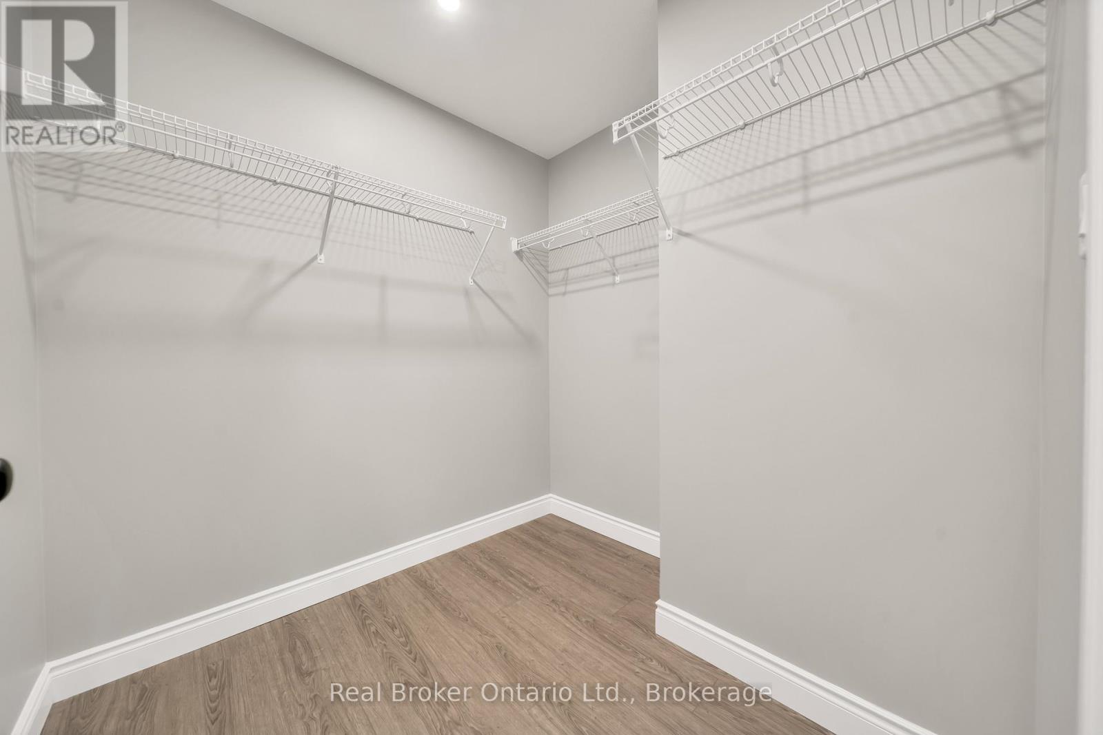 92 & 94 King Street S, Minto, Ontario  N0G 1Z0 - Photo 11 - X11970169
