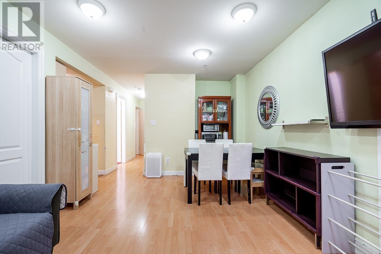 Listing Picture 27 of 30 : 1866 NANAIMO STREET, Vancouver / 溫哥華 - 魯藝地產 Yvonne Lu Group - MLS Medallion Club Member