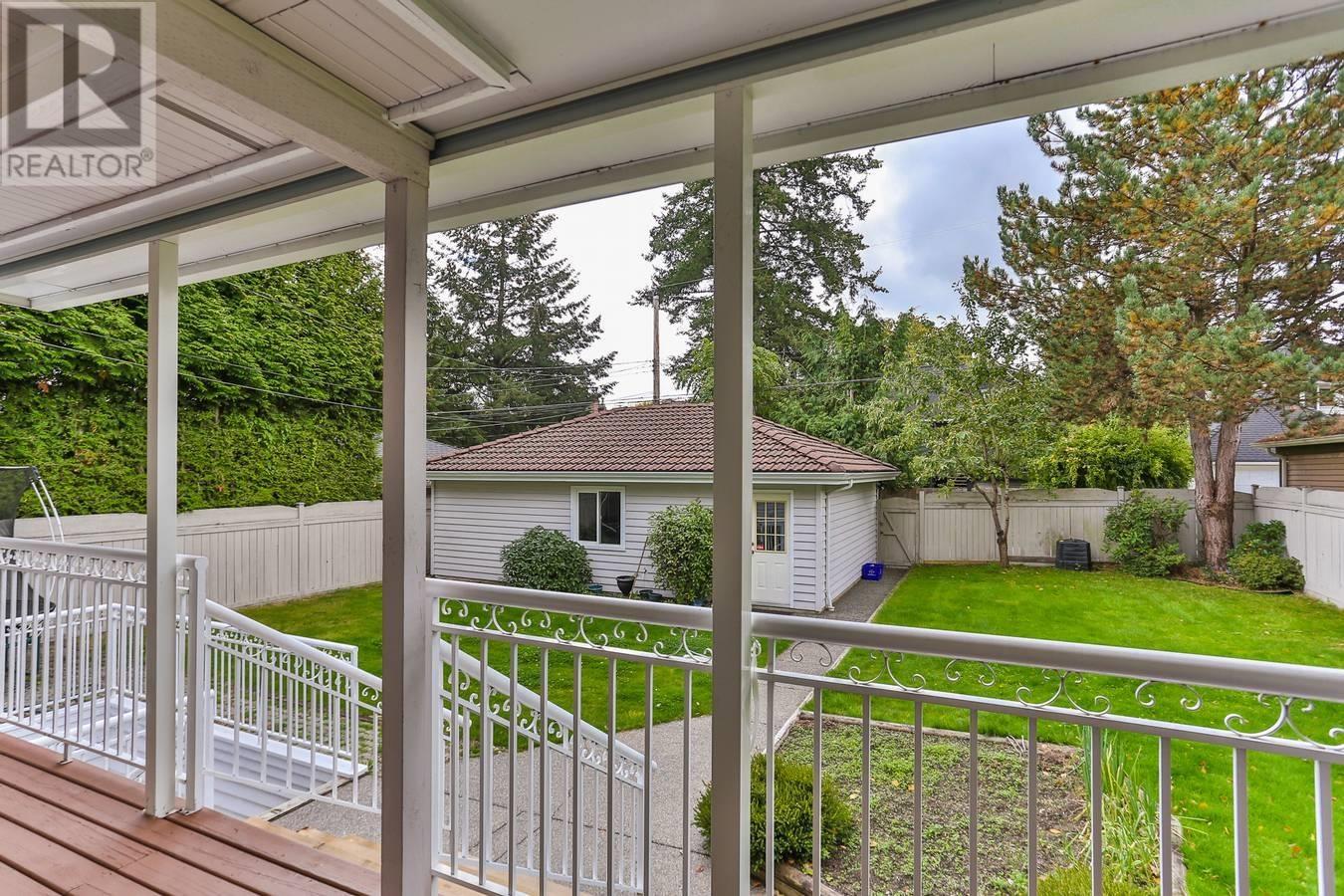 Listing Picture 19 of 22 : 2868 W 36TH AVENUE, Vancouver / 溫哥華 - 魯藝地產 Yvonne Lu Group - MLS Medallion Club Member