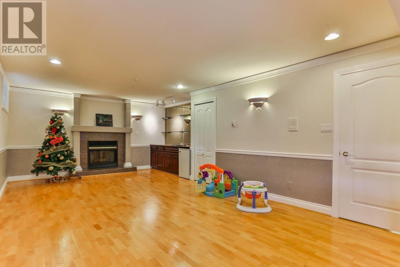 Listing Picture 16 of 22 : 2868 W 36TH AVENUE, Vancouver / 溫哥華 - 魯藝地產 Yvonne Lu Group - MLS Medallion Club Member