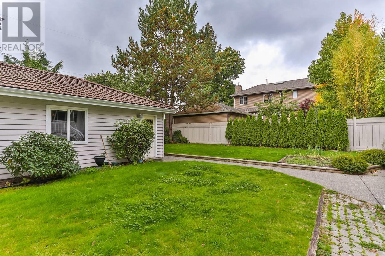 Listing Picture 20 of 22 : 2868 W 36TH AVENUE, Vancouver / 溫哥華 - 魯藝地產 Yvonne Lu Group - MLS Medallion Club Member