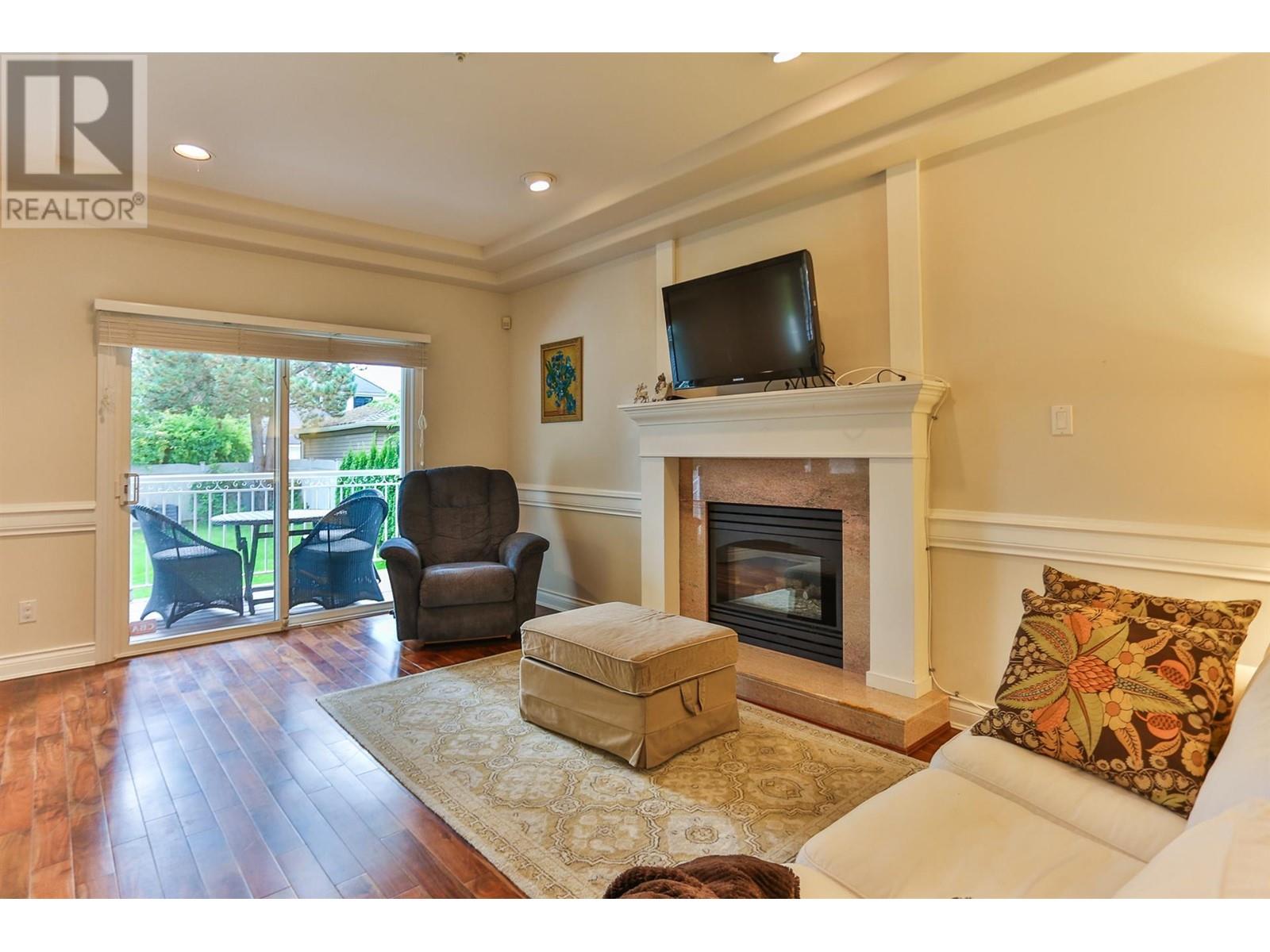 Listing Picture 8 of 22 : 2868 W 36TH AVENUE, Vancouver / 溫哥華 - 魯藝地產 Yvonne Lu Group - MLS Medallion Club Member