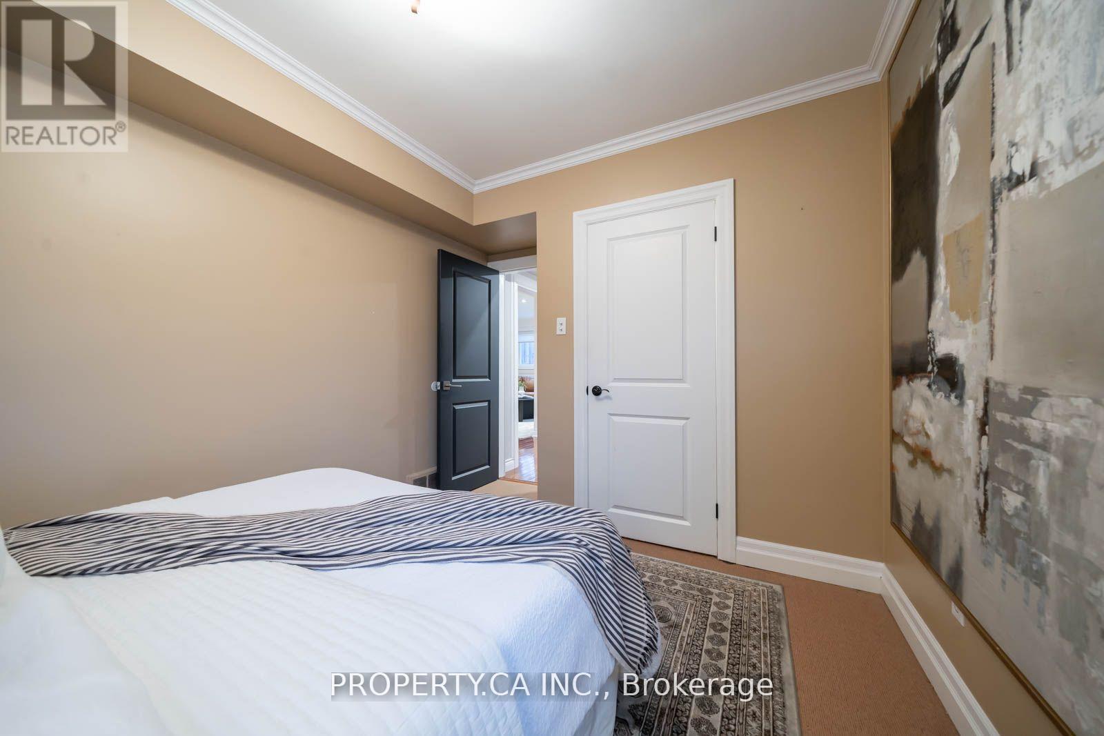 1 Orkney Crescent, Toronto, Ontario  M9A 2T4 - Photo 27 - W11970192