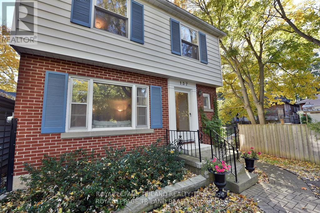 Property at 137 ELWORTHY AVENUE image 3
